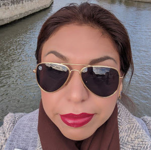 Meet your Posher, Adriana